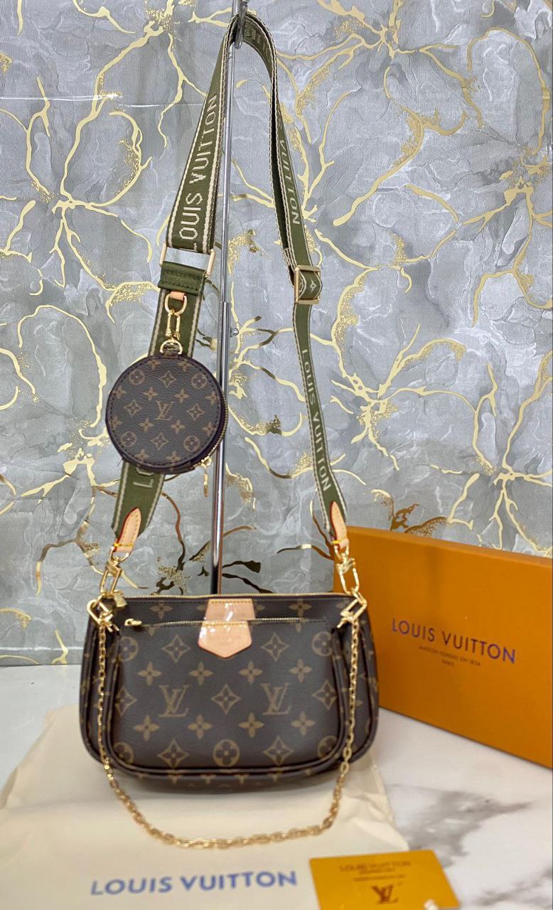 TRIS Louis Vuitton multipochette