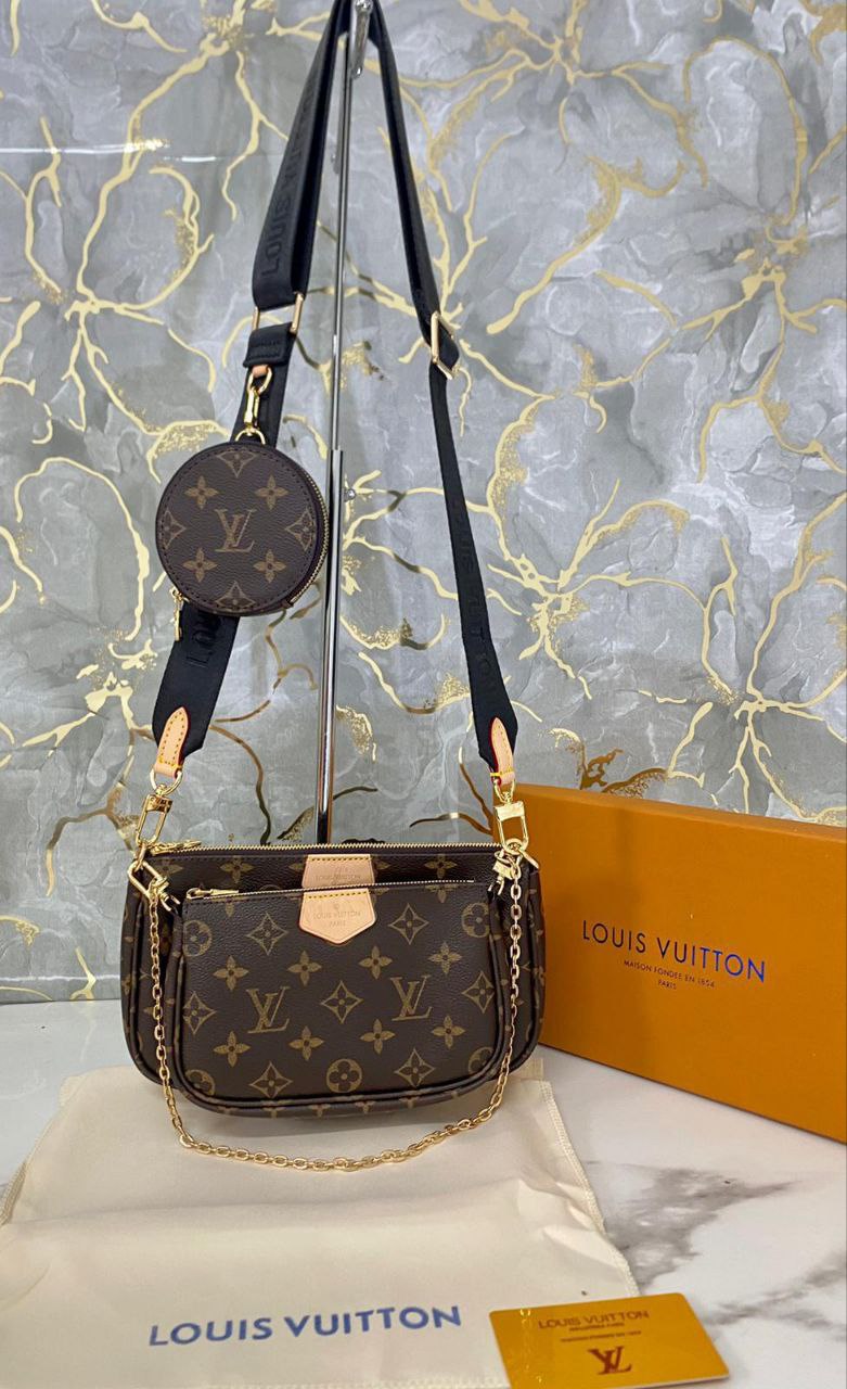 TRIS Louis Vuitton multipochette